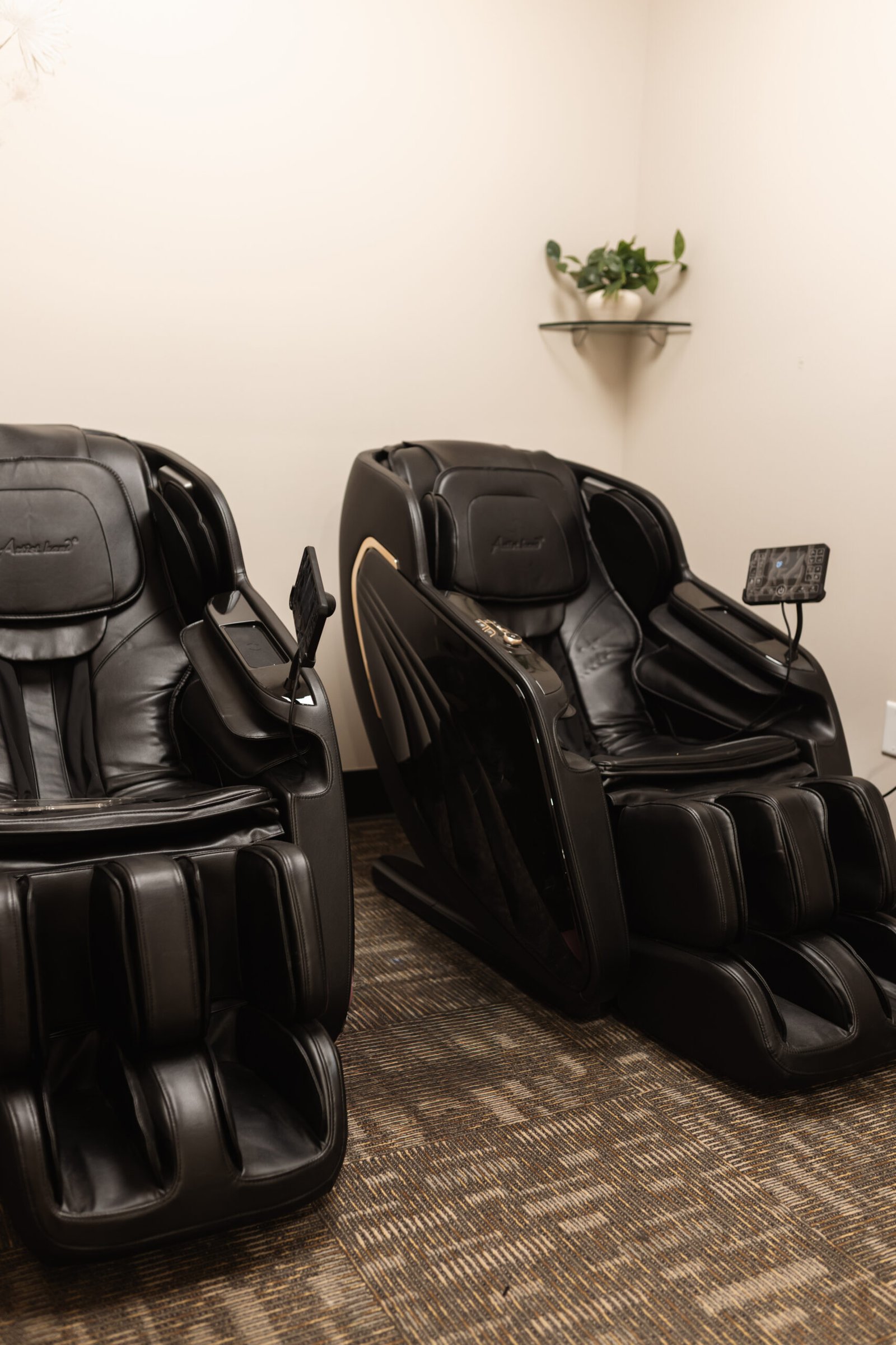 Zero-Gravity Massage Chair